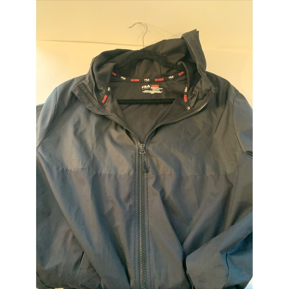 Fila Mens Black Hooded Windbreaker Jacket‎ Size Medium Zipper and Pockets